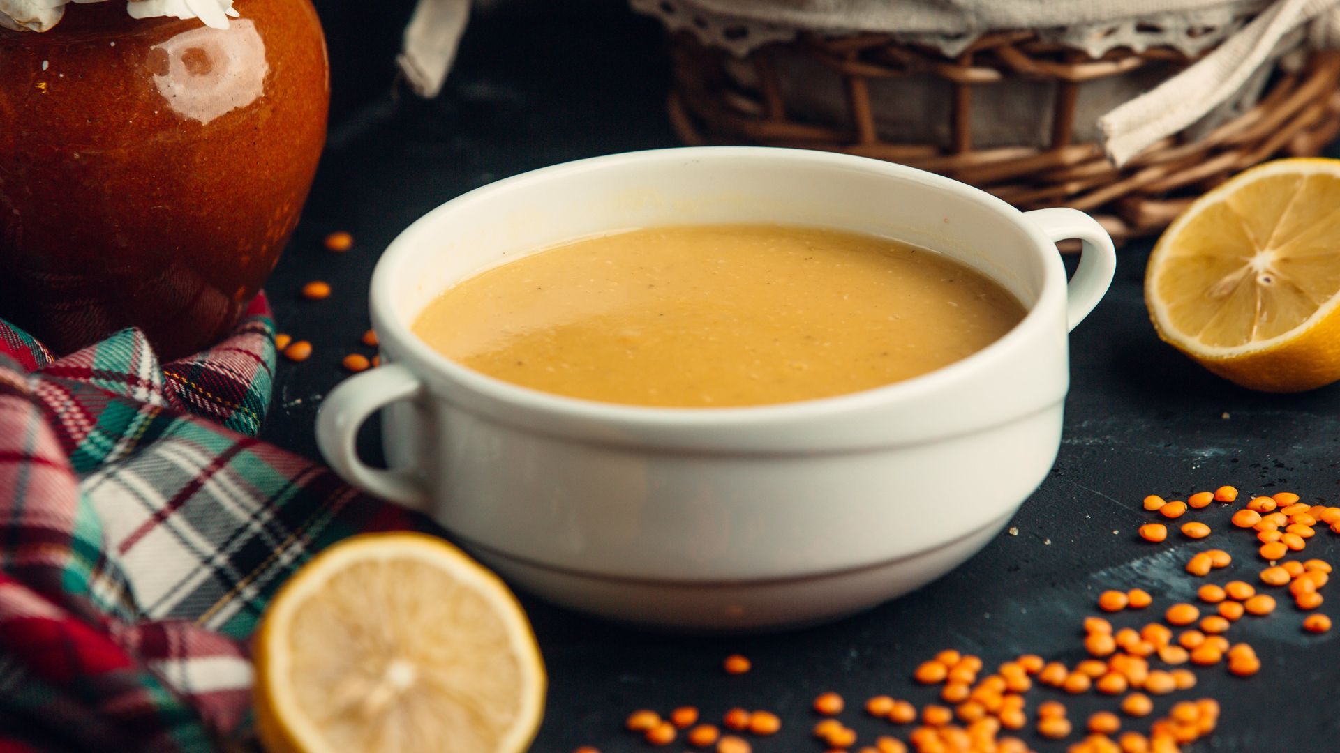 El caldo natural de verduras es una opción ideal para dejar atrás los excesos navideños.