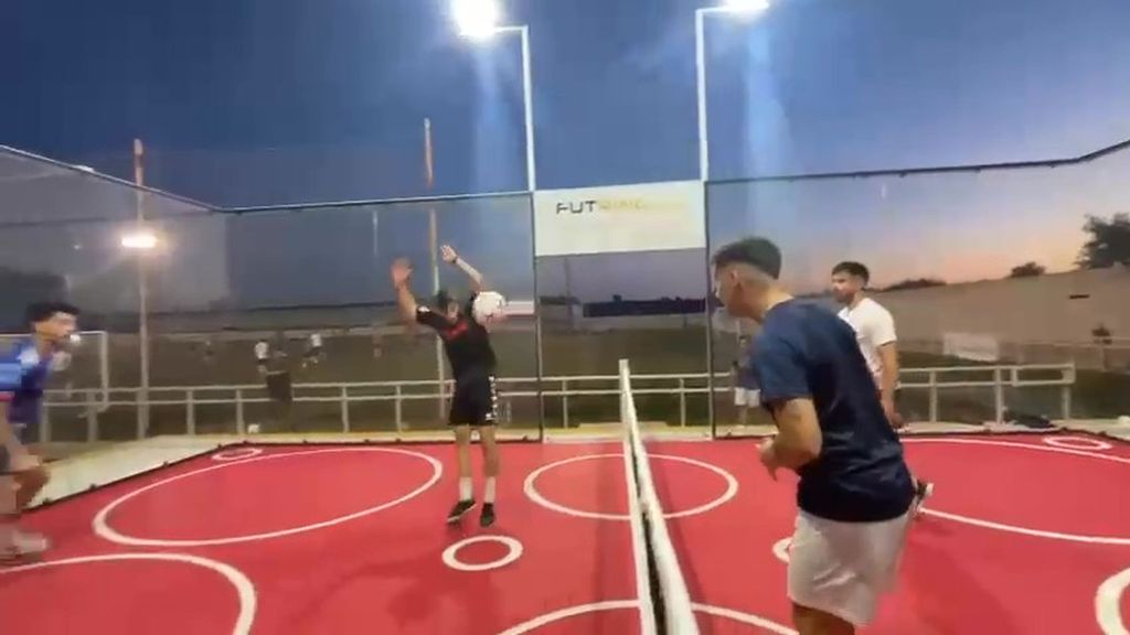El 'futring' solo necesita cuatro participantes y se juega en un campo de 60 metros cuadrados