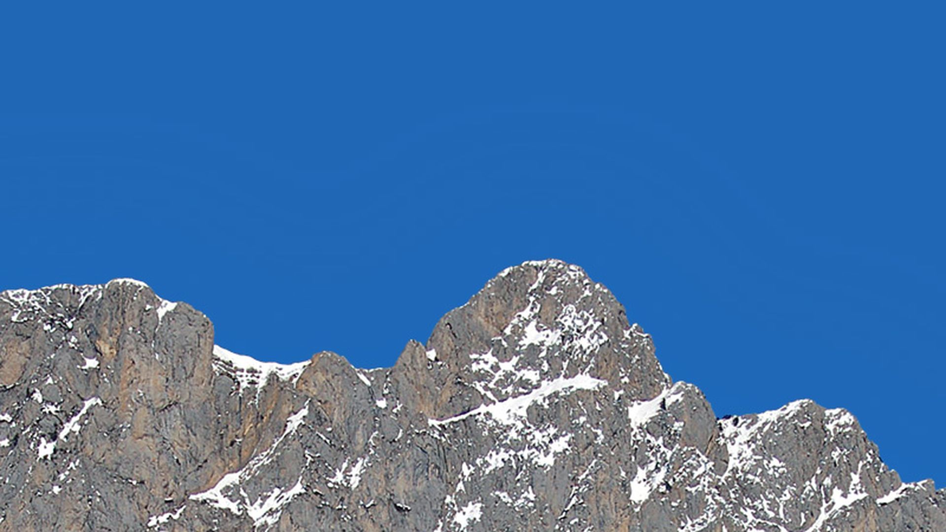 Formigal vista desde la estación de esquí de Tres Hombres