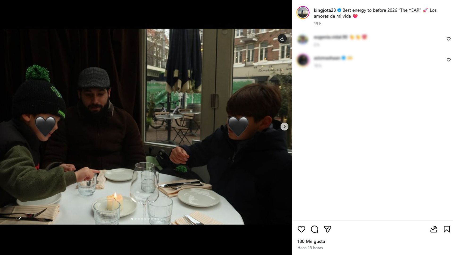 Jota Peleteiro disfruta de unos días junto a los hijos que tiene con Jessica Bueno