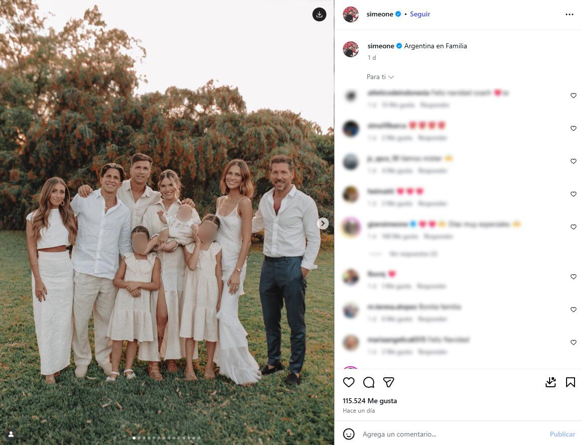 La familia Simeone durante el bautizo de Faustino