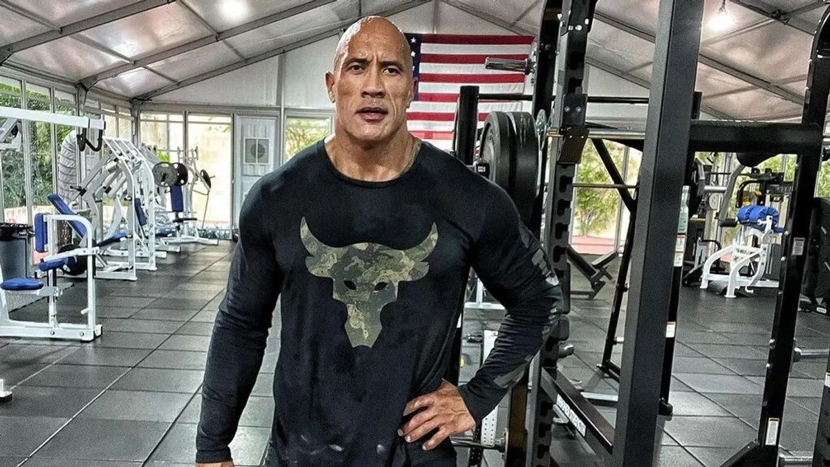 Los ejercicios de The Rock para mantenerse a tope más allá de los 50
