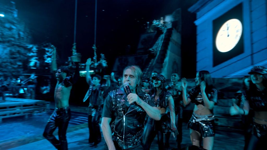 Nacho Cano estrenará 'Un año más' durante las Campanadas: disfruta de la actuación completa el 31 de diciembre en Telecinco y Cuatro