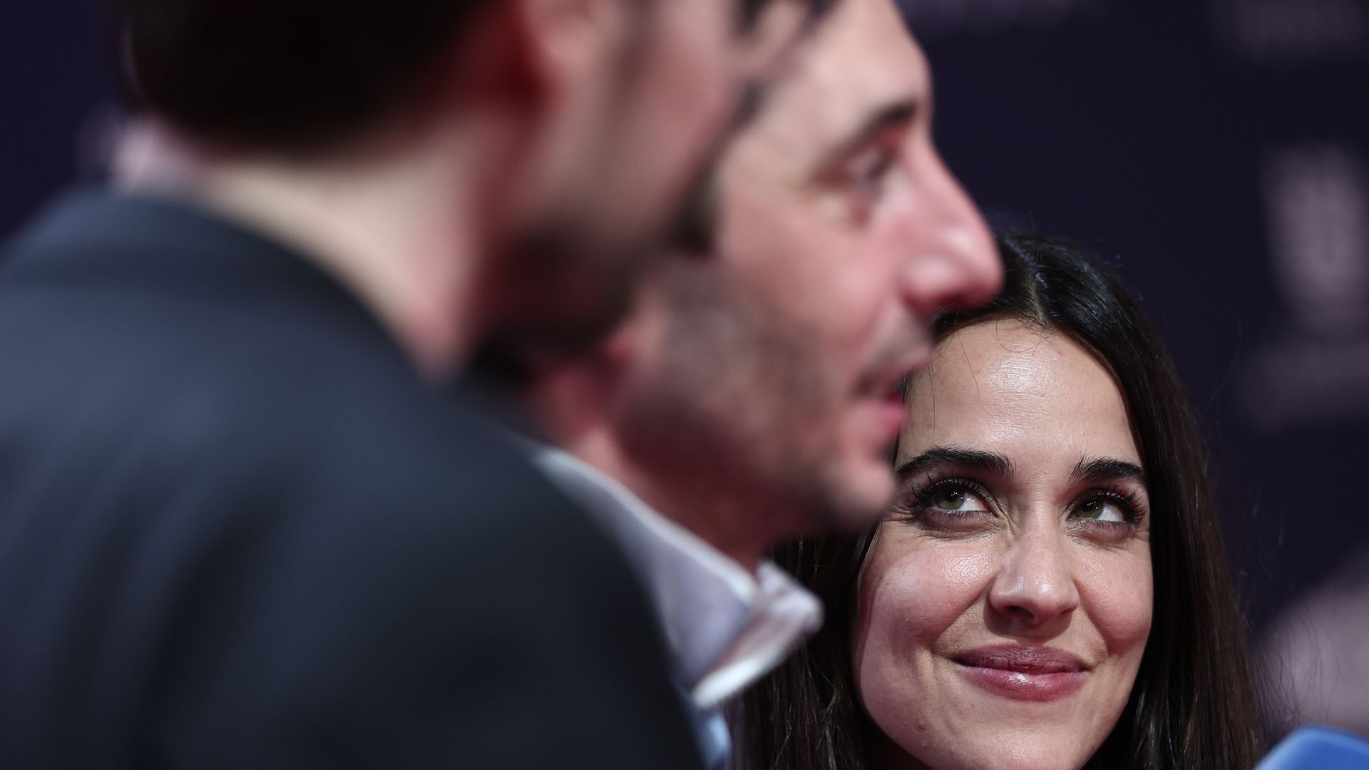 Enric Auquer y Macarena García