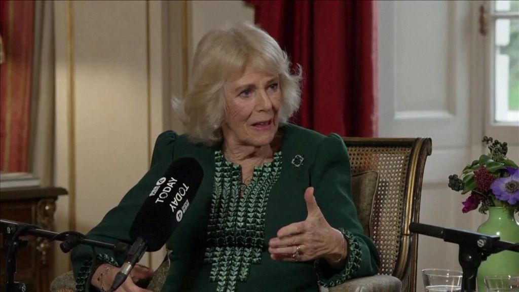 La reina Camila de Inglaterra cuenta cómo sufrió un intento de abuso sexual cuando era adolescente: "Me enfadé. Era ira"