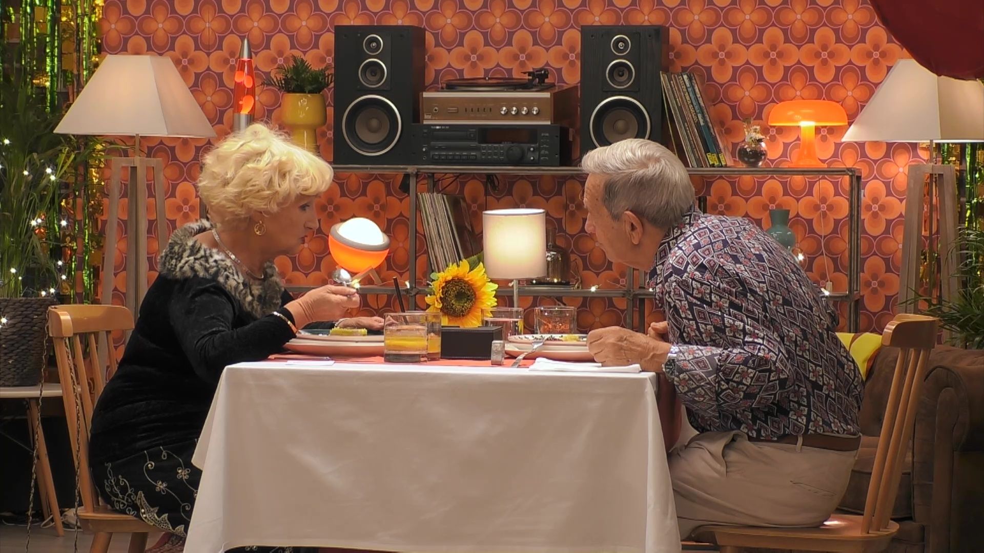 Emiliano y Dolors durante su cita en 'First Dates'