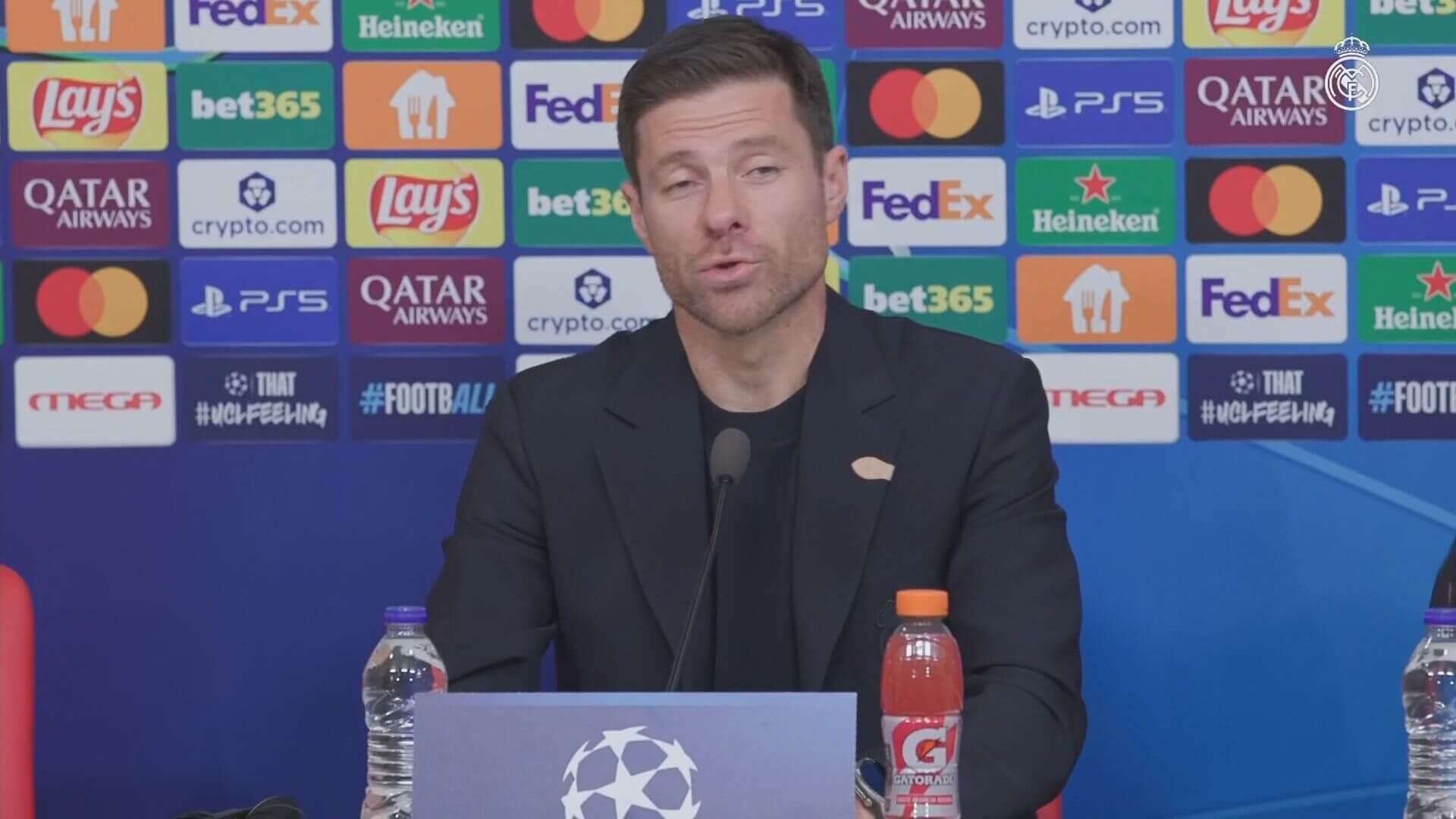 Xabi Alonso en sala de prensa.