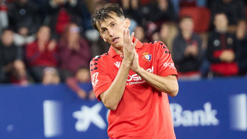 Budimir en un partido de Osauna (Cordon Press)