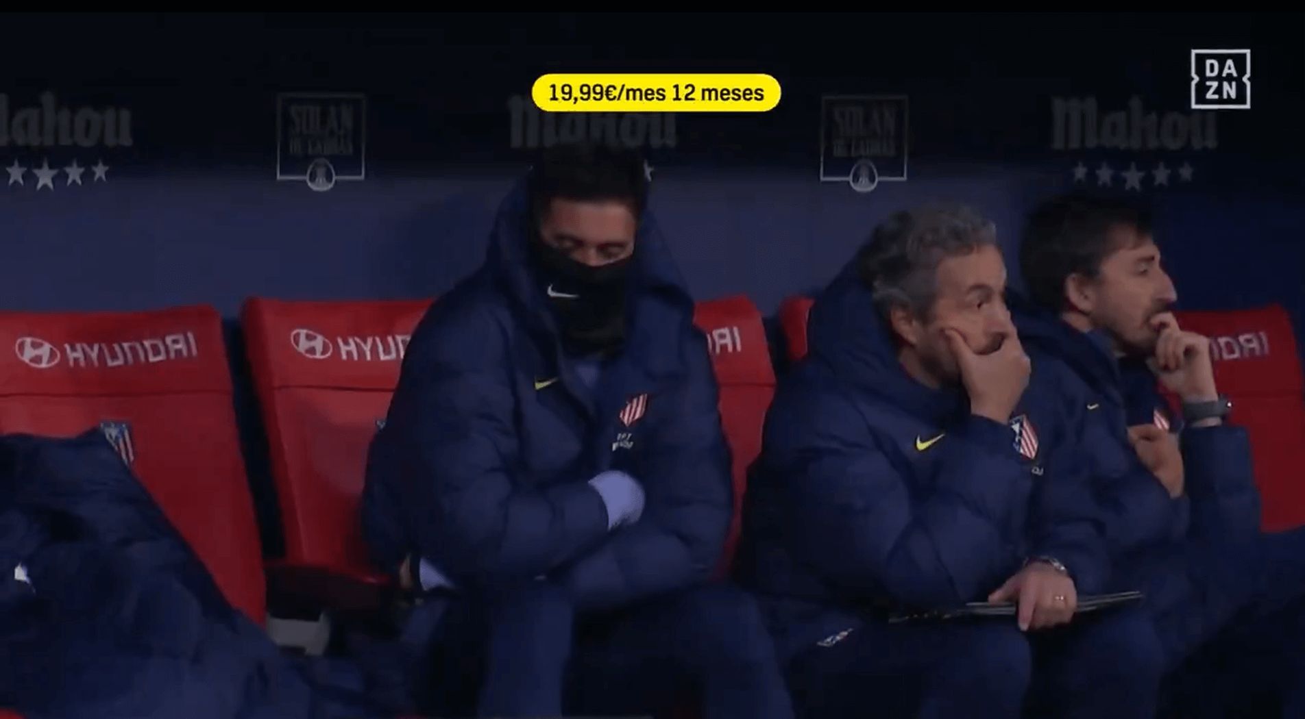  Juan Musso combate el frío en el Metropolitano.