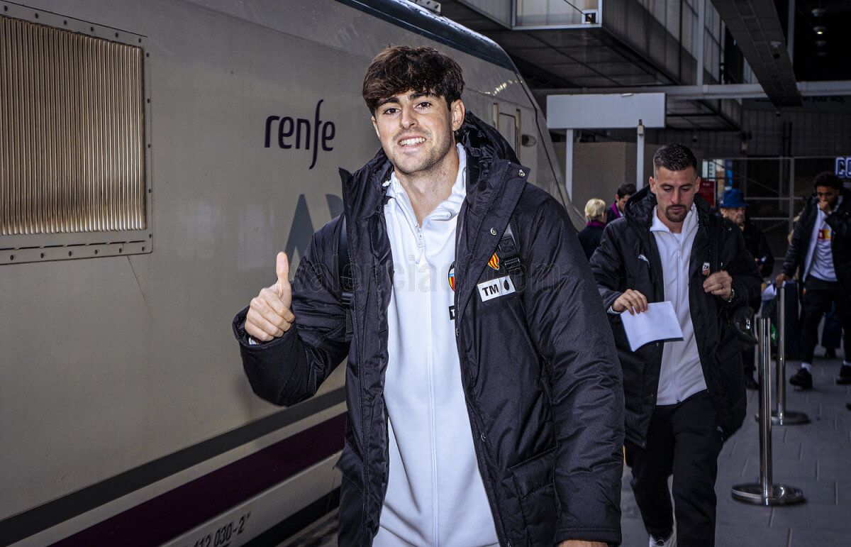 Javi Guerra antes del Rayo - Valencia