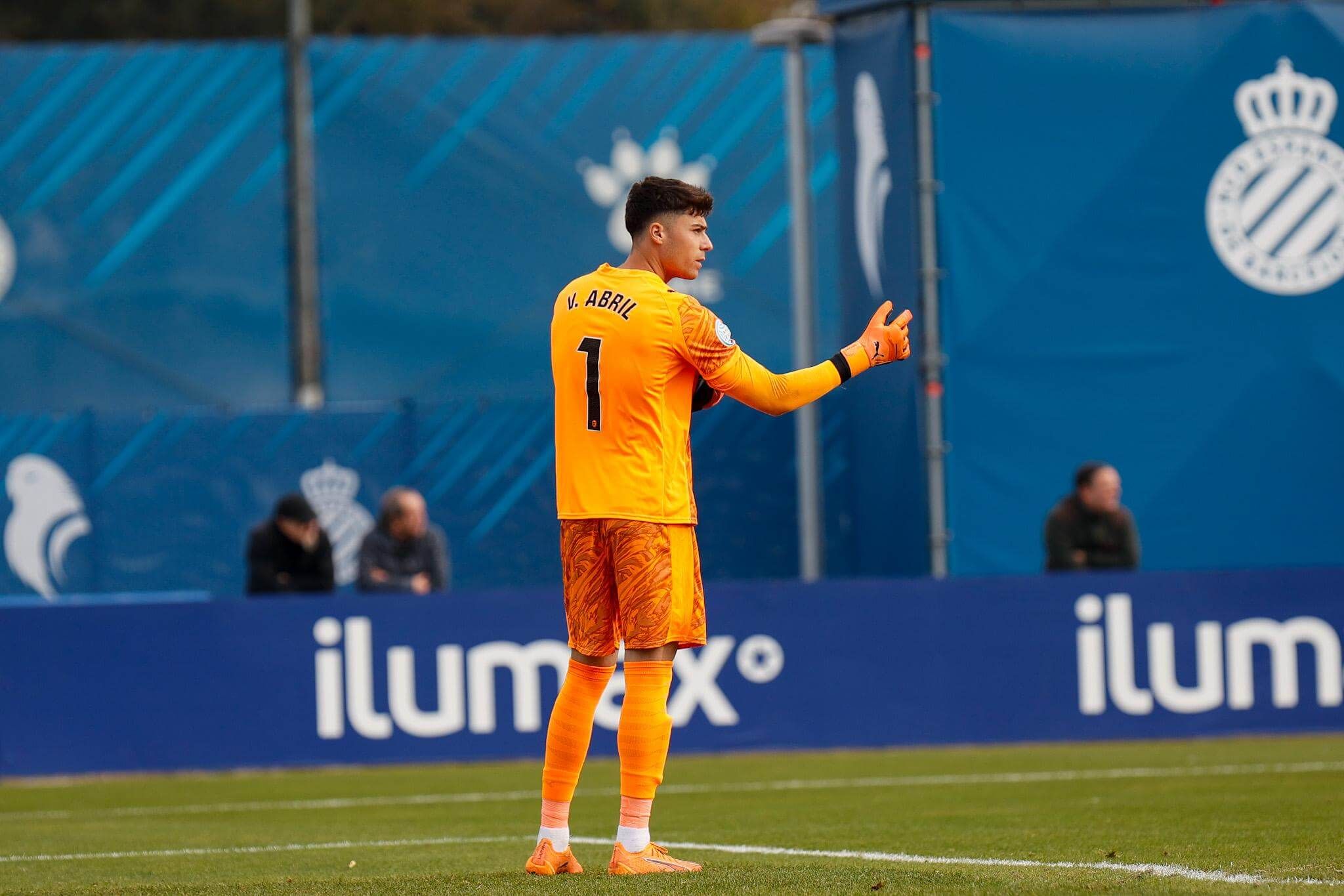 Empate entre el Espanyol B y el VCF Mestalla