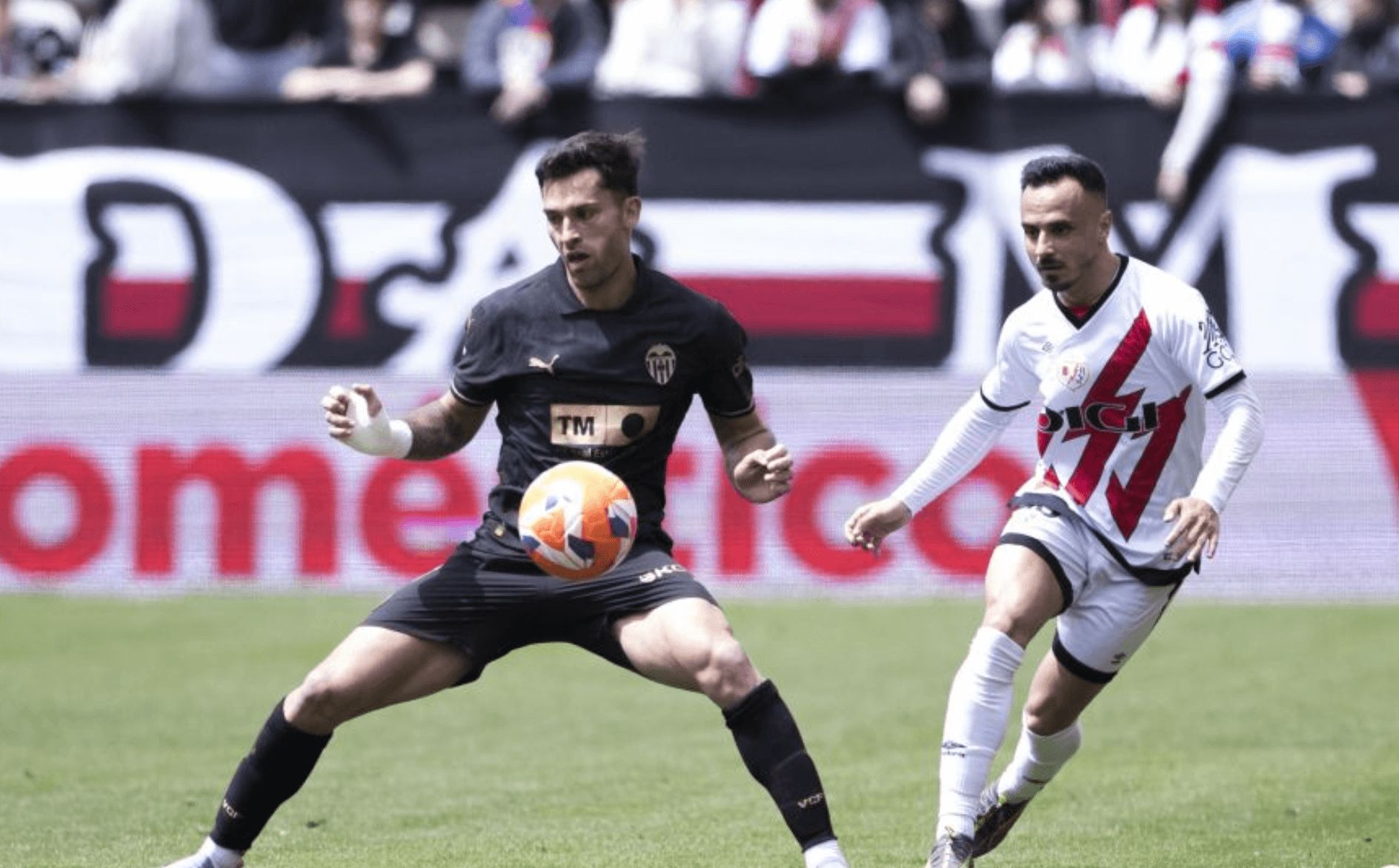  Hugo Duro y Álvaro García, en el último Rayo-Valencia.