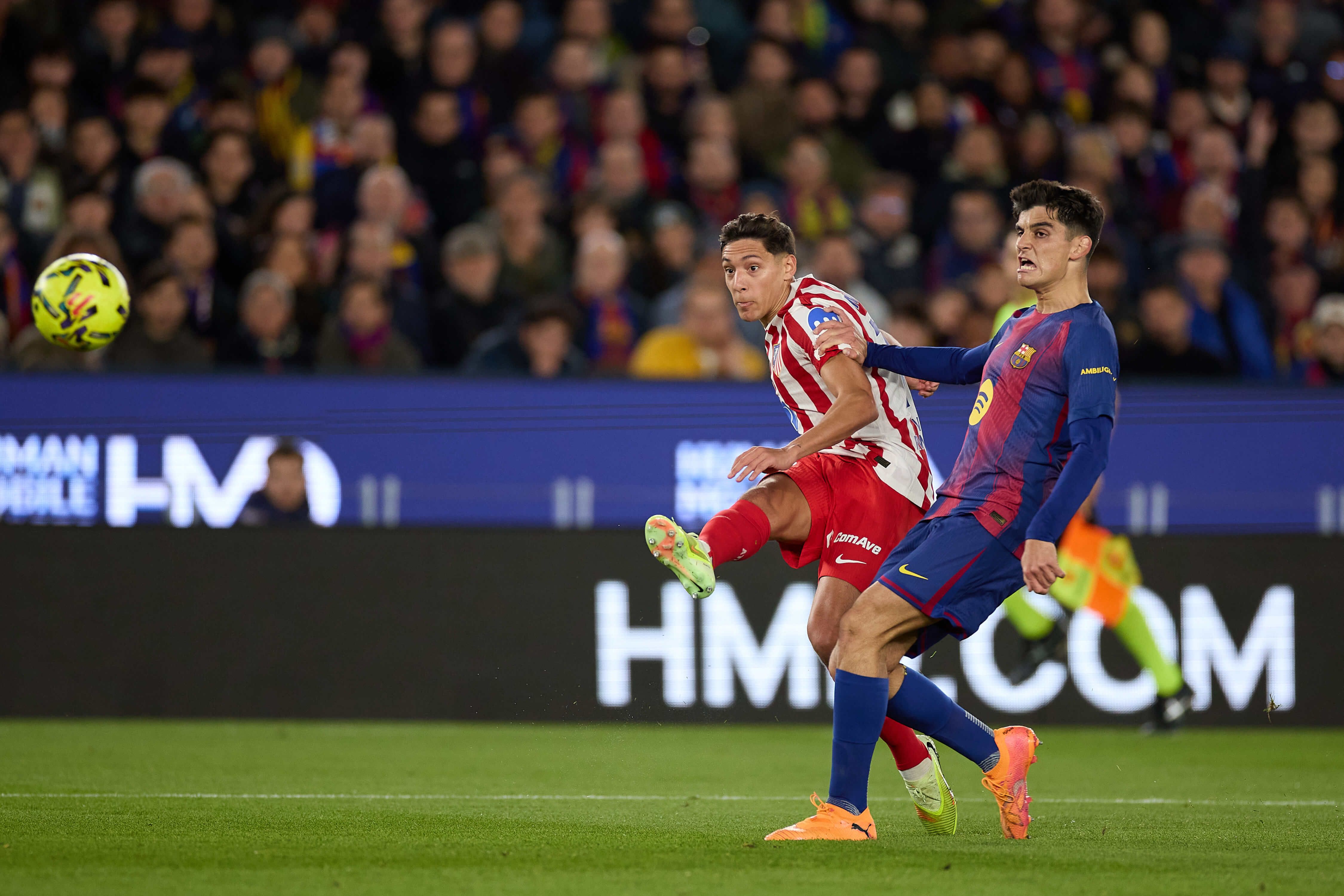  Nahuel Molina y Gerard Martín, en el Barcelona-Atlético.