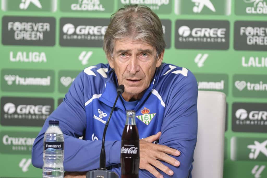 Manuel Pellegrini, en la rueda de prensa previa al partido.