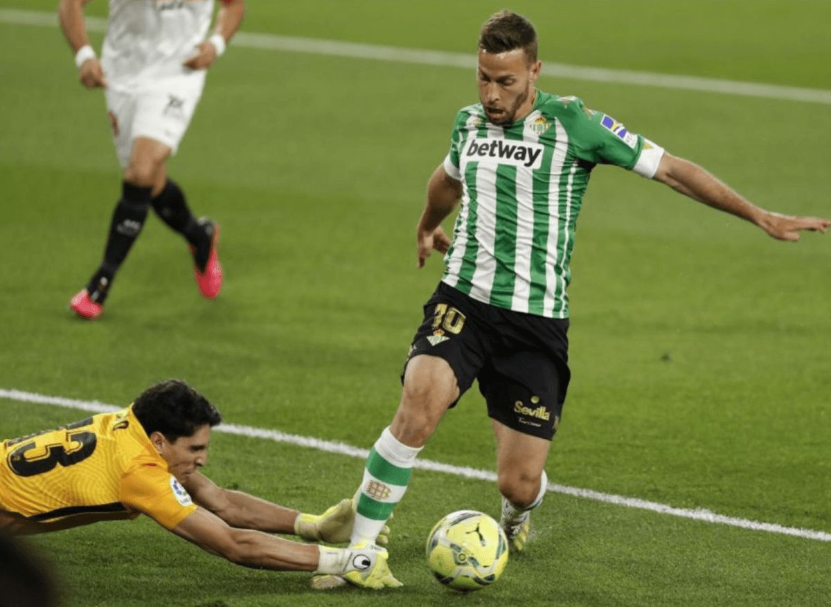 El posible penalti a Bono que reclamó Canales en 2021