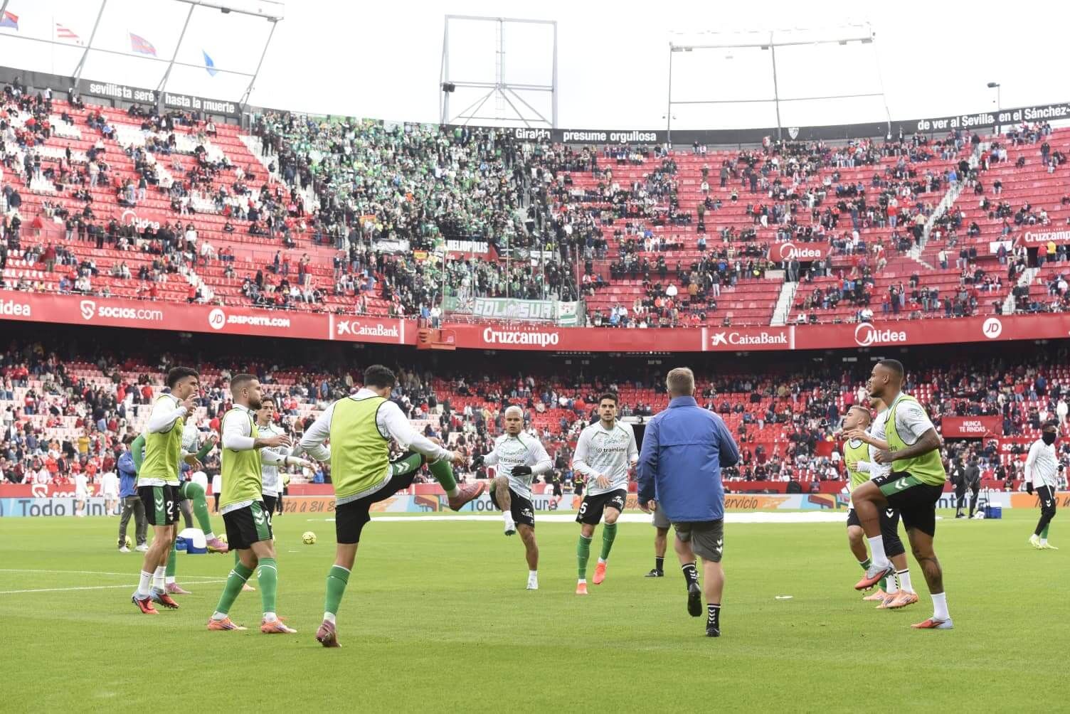  La hinchada del Betis, en el Sánchez-Pizjuán.