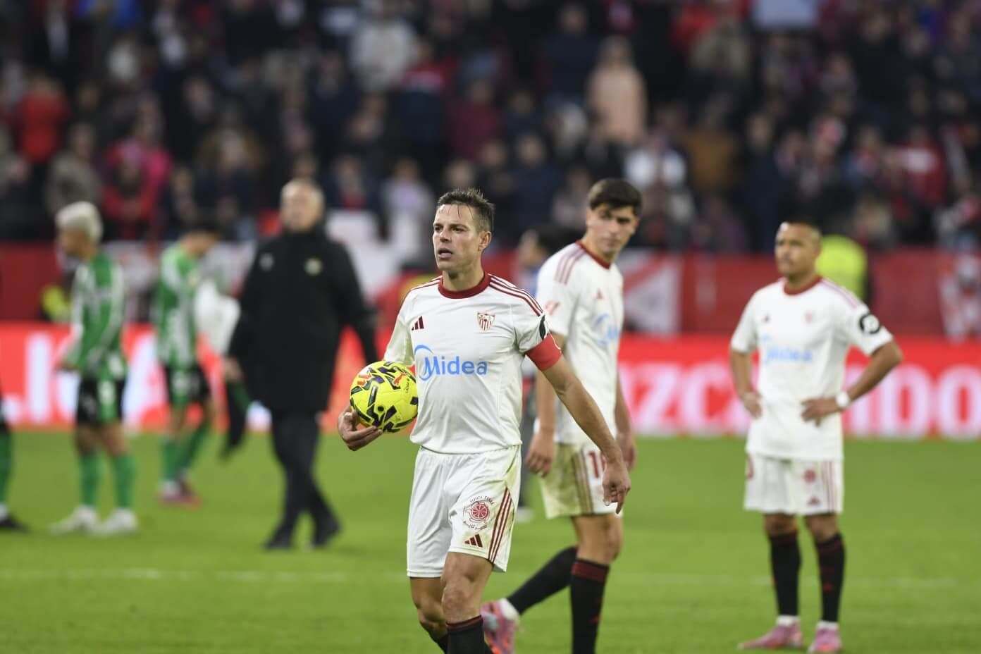  Azpilicueta, en el derbi Sevilla-Betis.