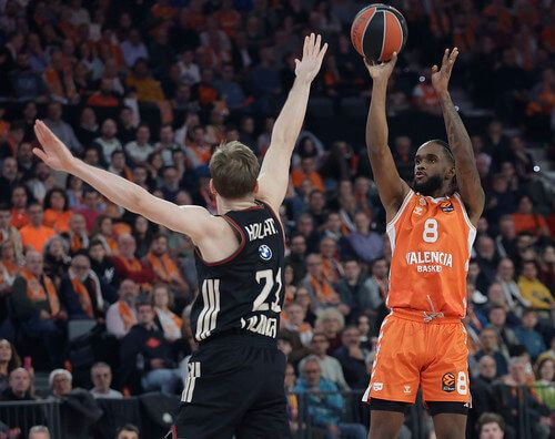 Valencia Basket arrasa al Bayern y suma su octava victoria en la Euroliga