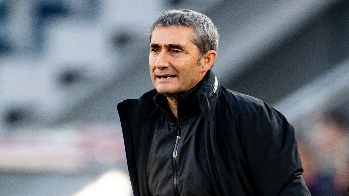  El técnico Ernesto Valverde se desgañita en un partido de su equipo esta temporada.
