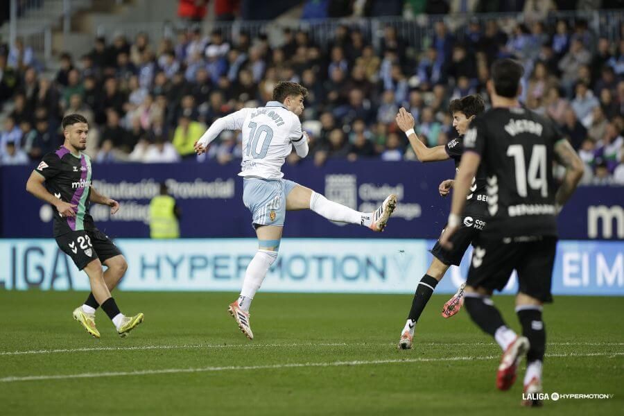 Lance del Málaga - Real Zaragoza en La Rosaleda.