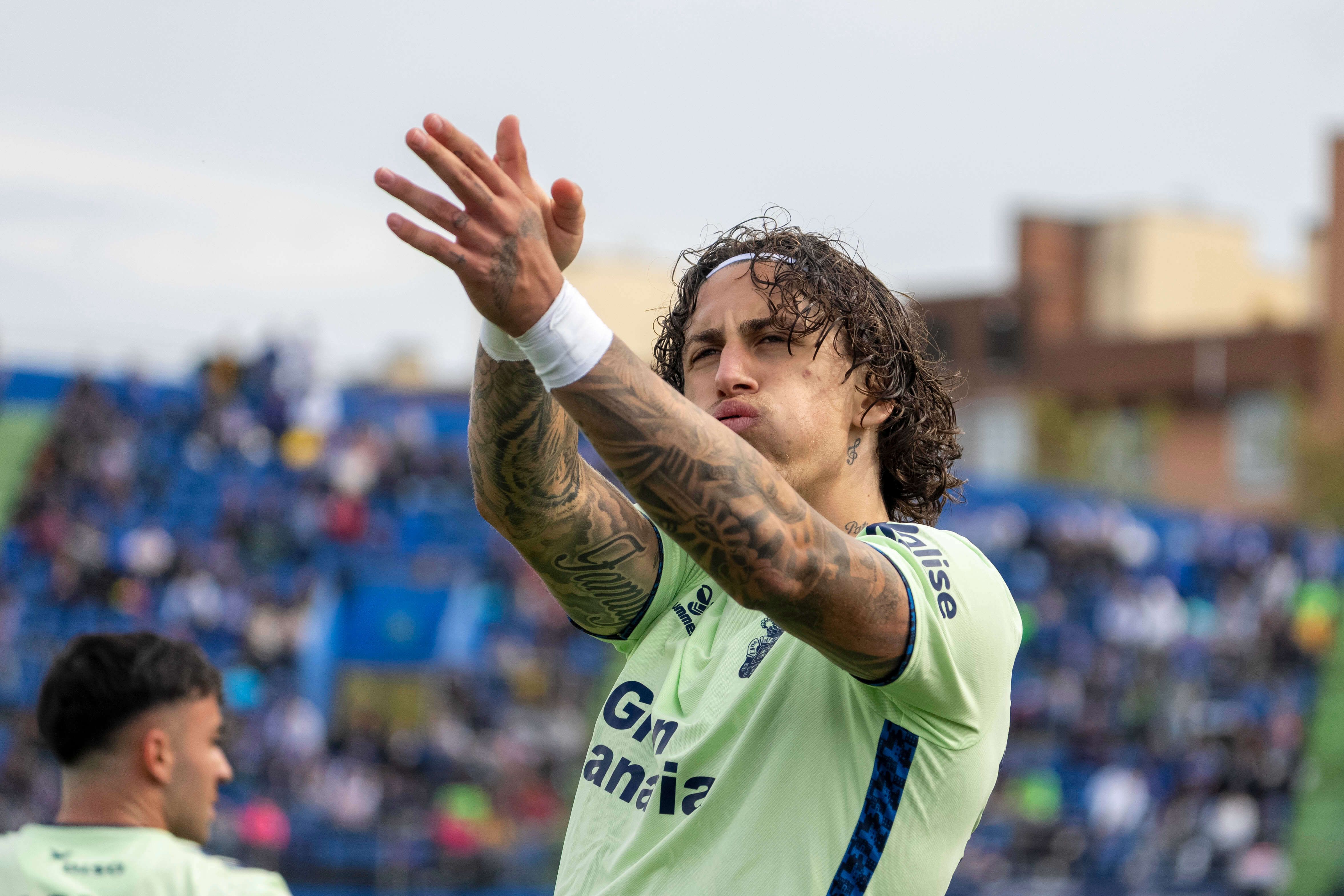Fábio Silva celebra un gol en el Getafe-Las Palmas.
