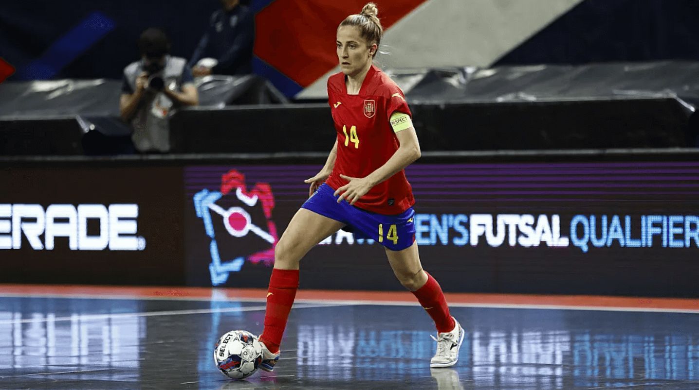  Anita Luján, durante un partido de la selección española.