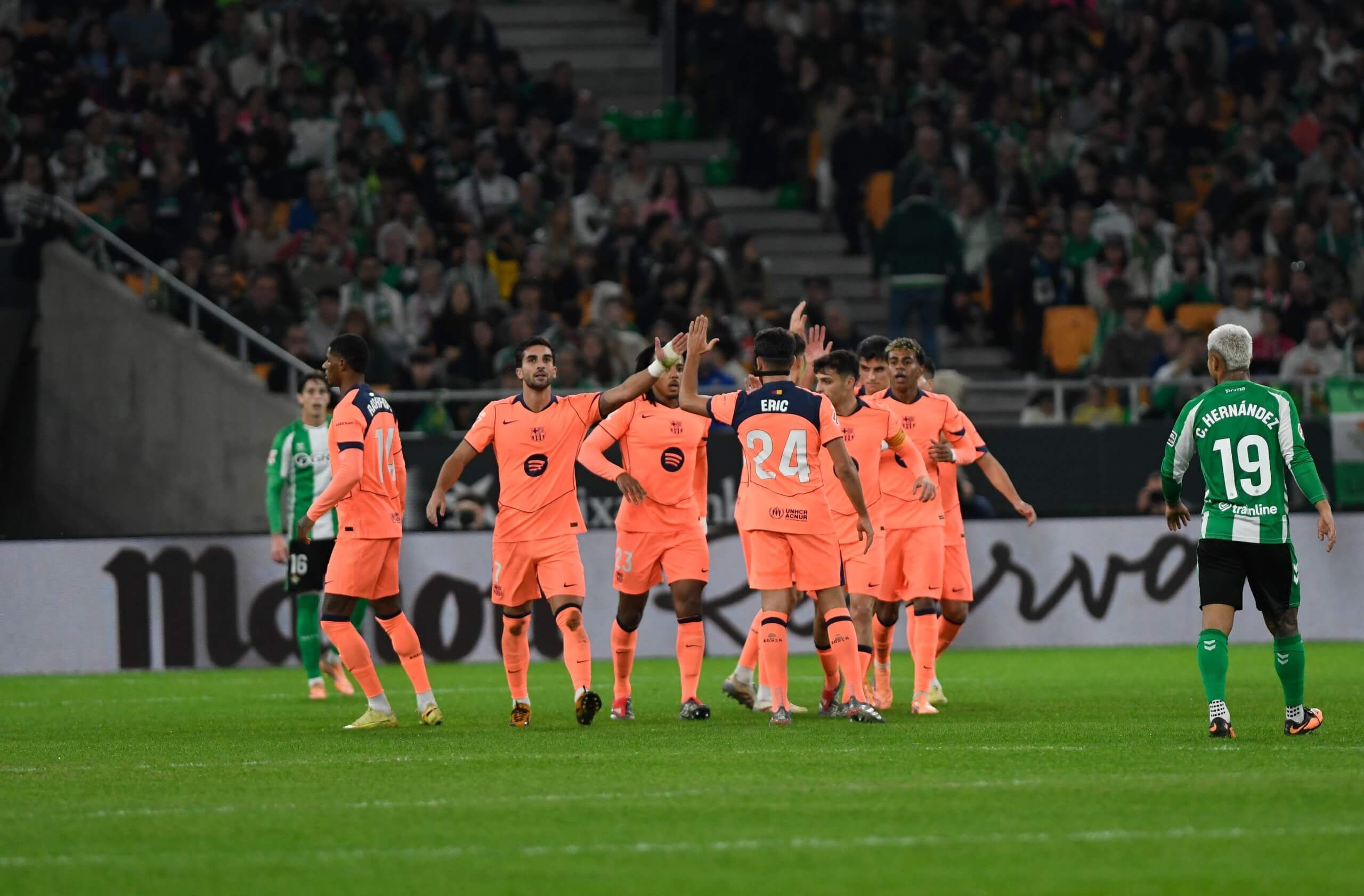  Los jugadores del Barça celebran un gol al Betis.