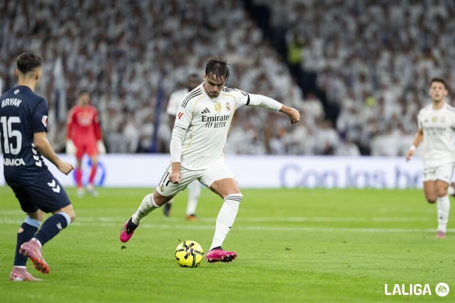 Asencio, durante el Madrid-Celta (Foto: LALIGA).