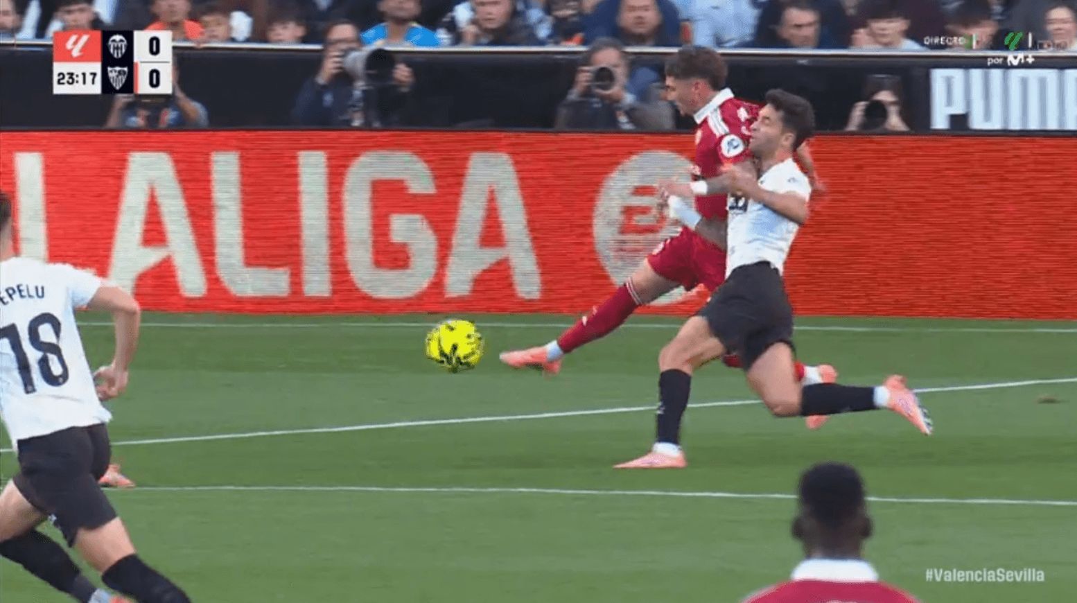  El codazo a Hugo Duro que el VAR no vio