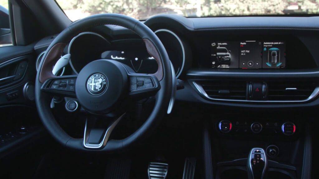 Gonzalo Serrano y la nueva versión del Alfa Romeo Stelvio