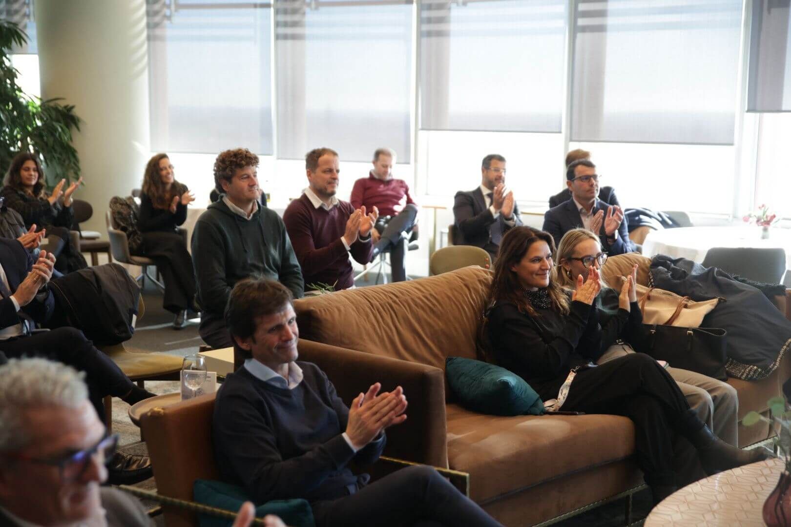 Asistentes a la presentación de Cardoso Team.