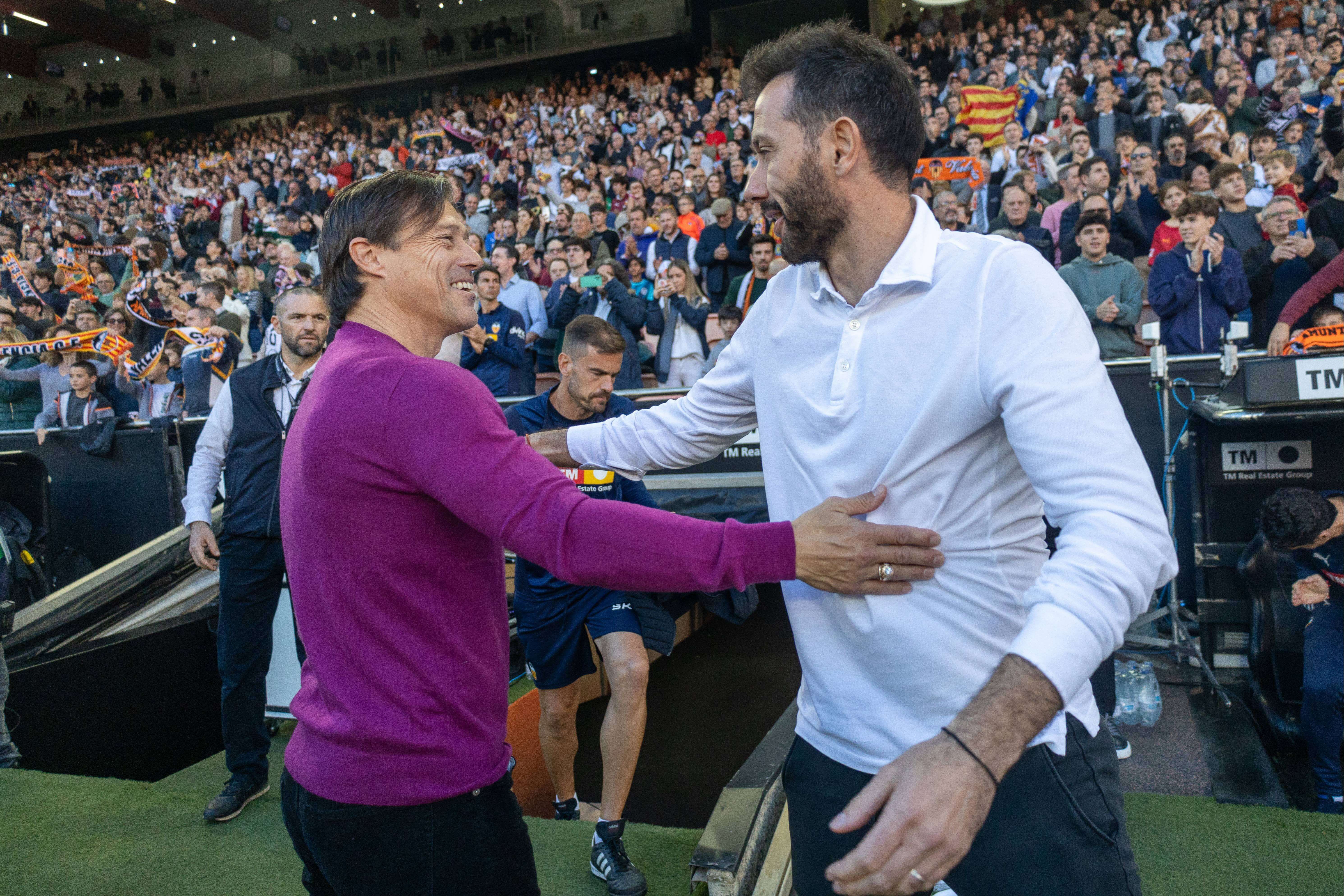  Matías Almeyda, ante el Valencia.