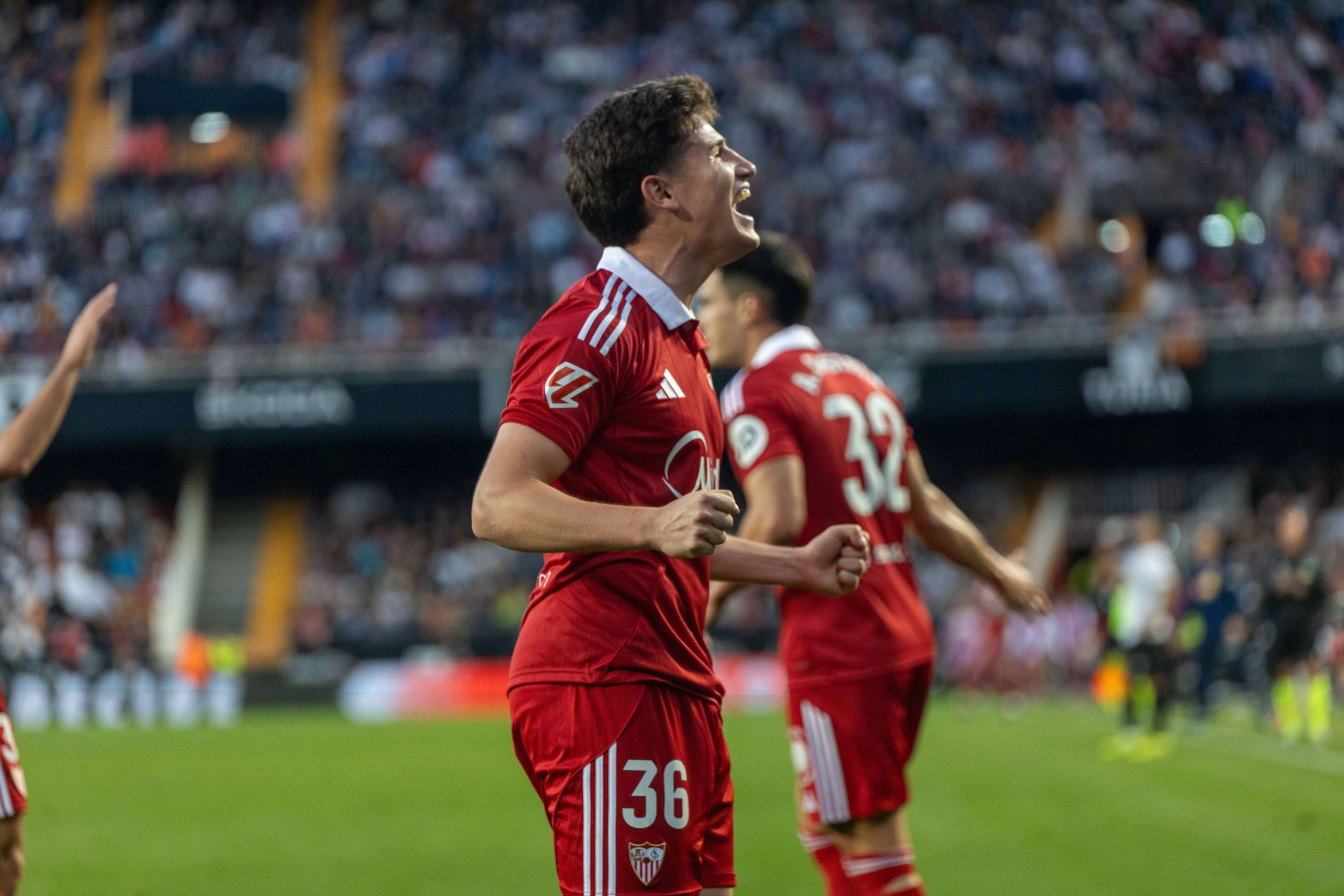 Oso, celebrando el gol ante el Valencia.