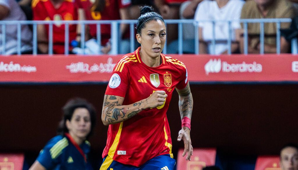  Jenni Hermoso en un partido con la Selección (Cordon Press)