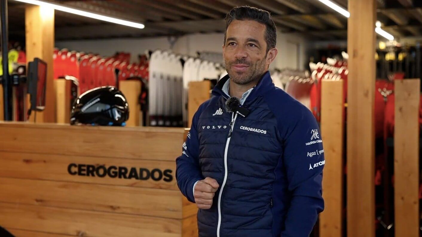 Martín Oltra, director de la Escuela Cerogrados, durante la entrevista con ElDesmarque.