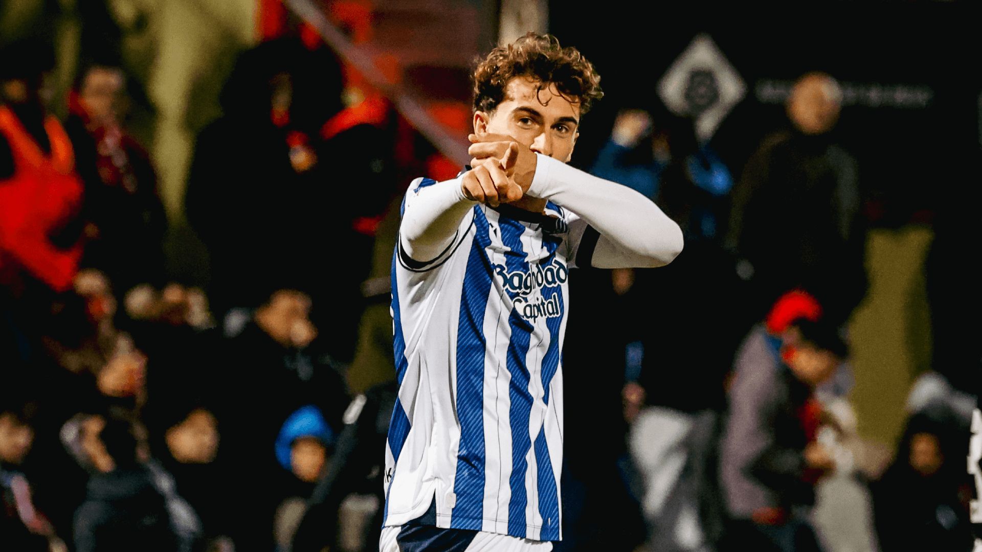  Mikel Goti celebra su gol en el Reus-Real Sociedad.