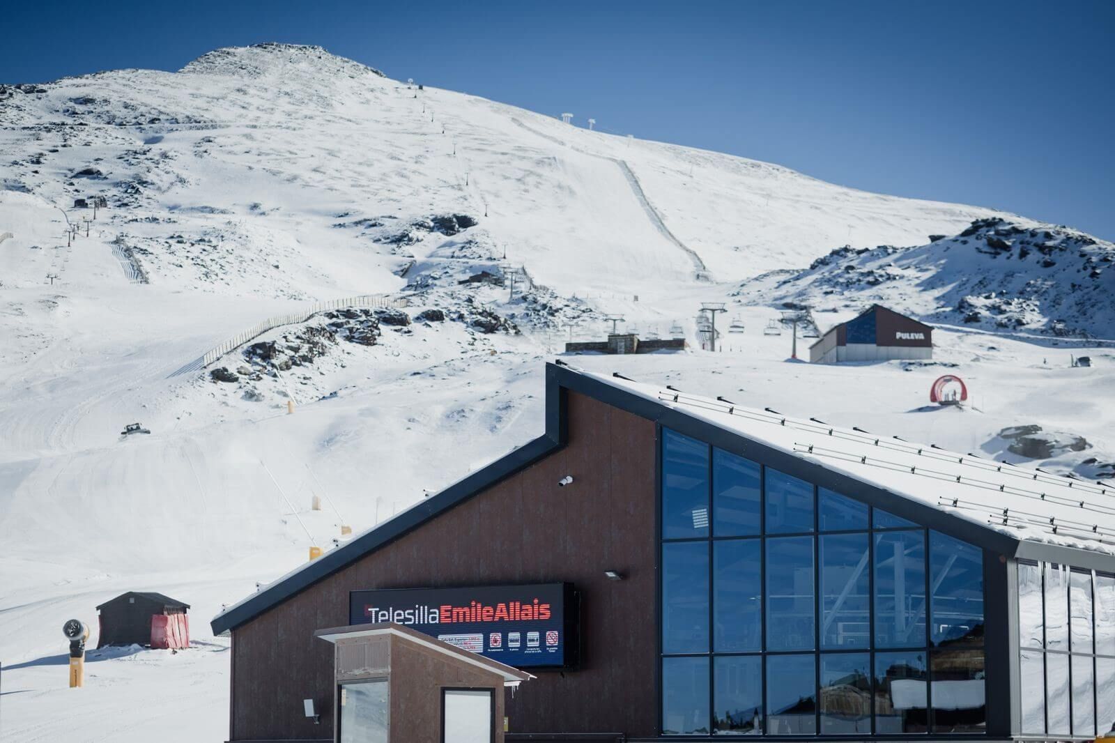 La estación granadina es uno de los referentes económicos de la provincia y de Andalucía.