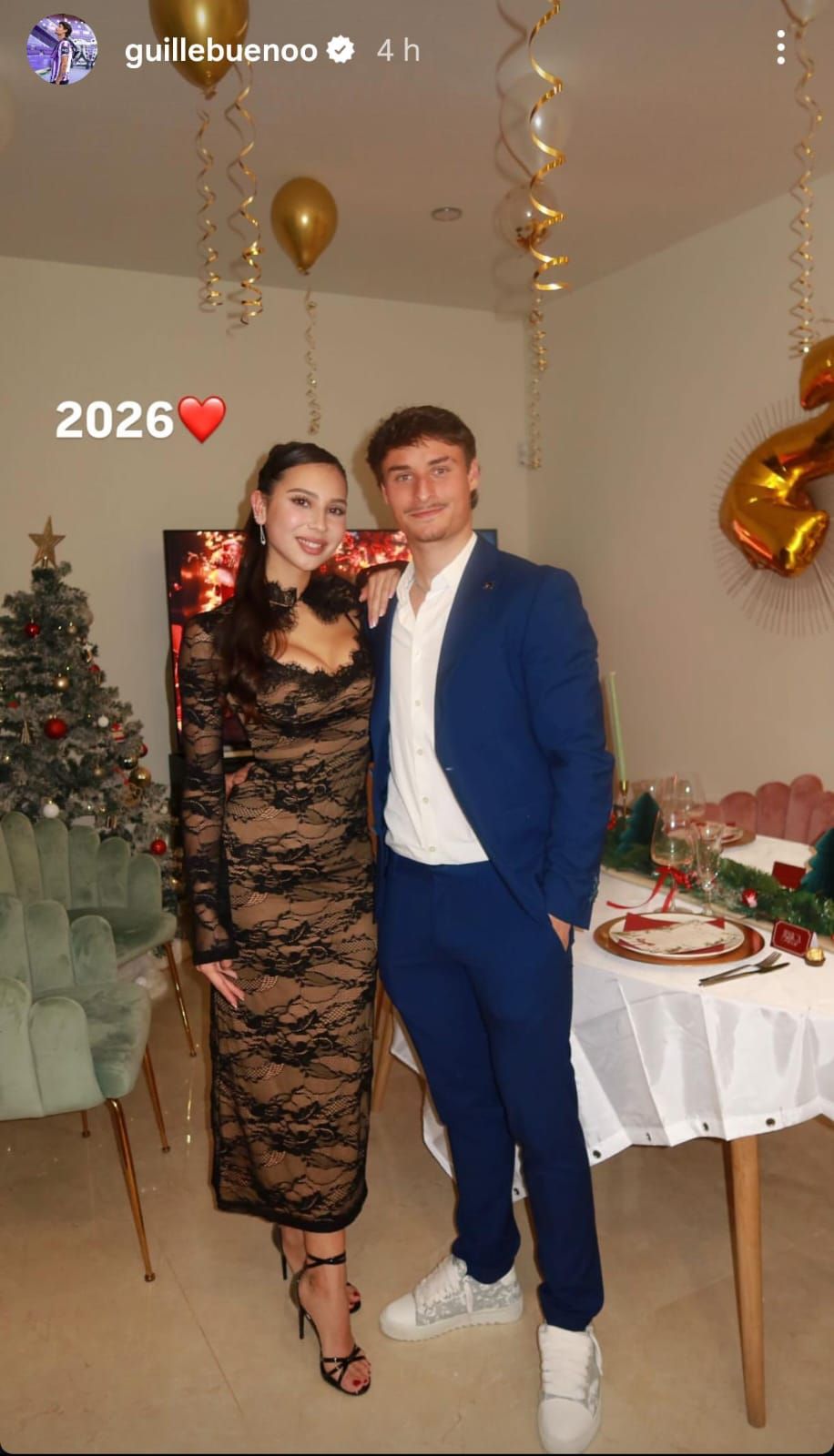 Guille Bueno celebra el Año Nuevo.