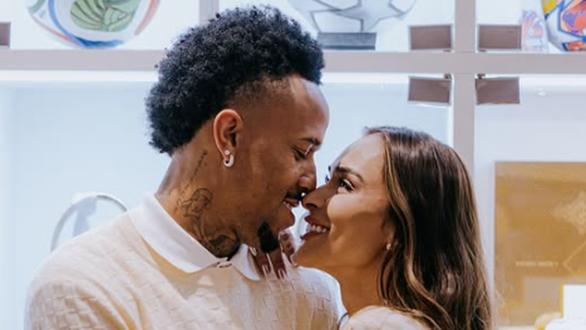 Militao y Tainá Castro en Nochevieja