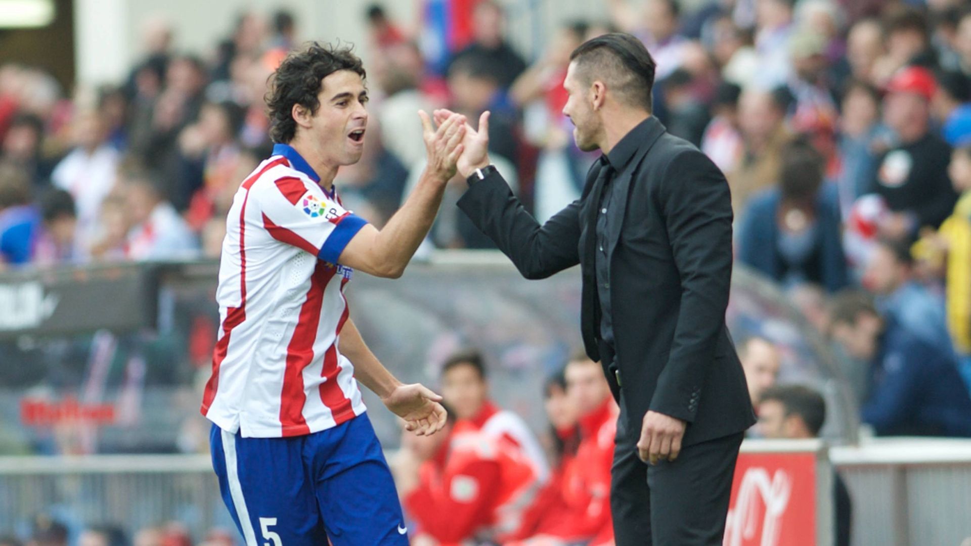 Tiago Mendes y Simeone en el Calderón