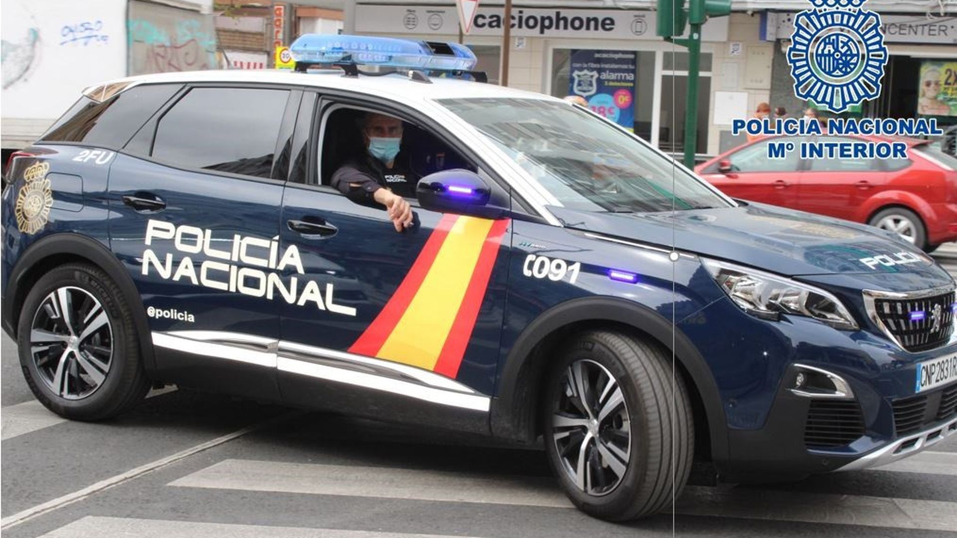 Archivo - Coche patrulla de Policía Nacional