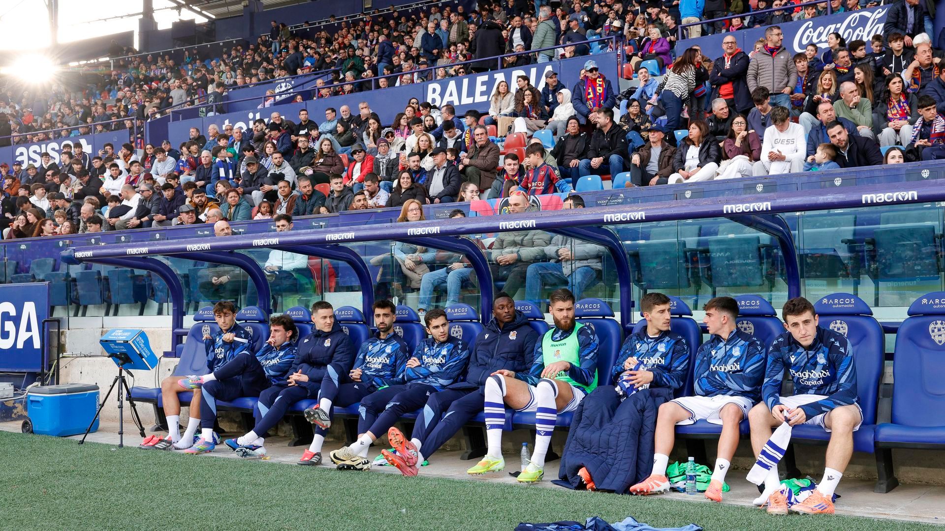 Banquillo de la Real Sociedad ante el Levante