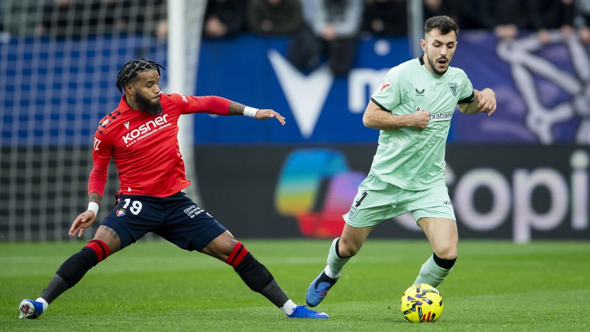 Aitor Paredes la lleva en El Sadar ante Osasuna
