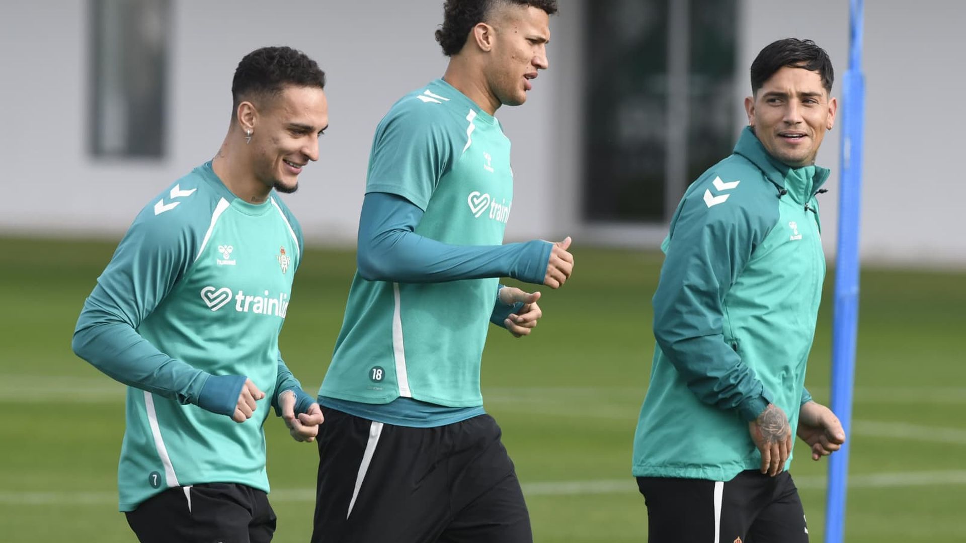 Antony, Deossa y Chimy Ávila, durante la sesión del sábado.