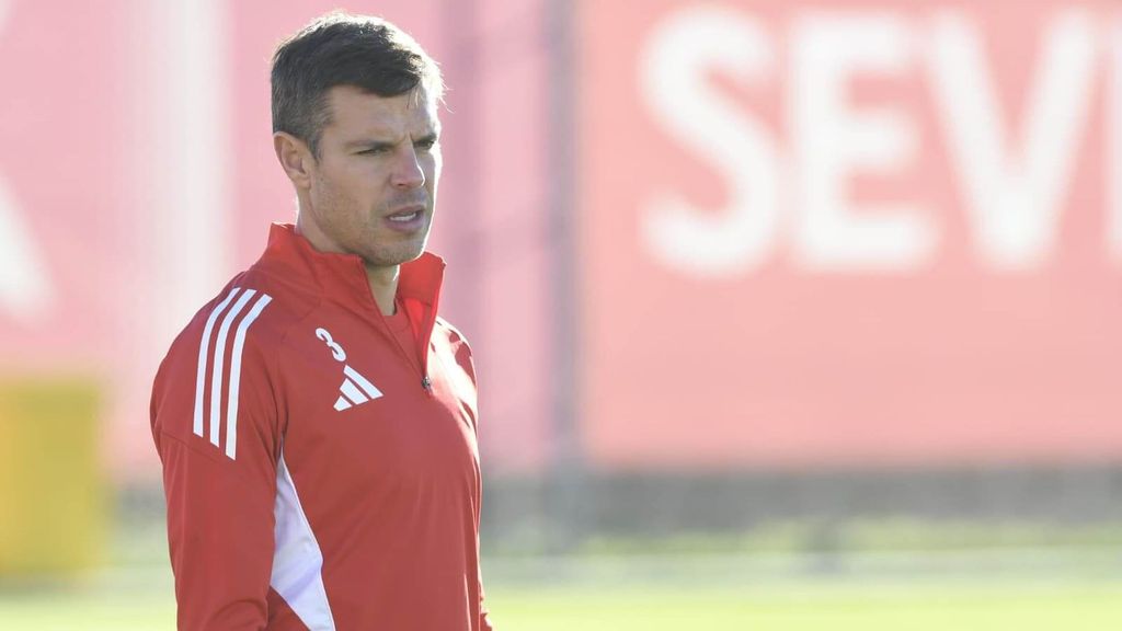 Azpilicueta entrena a cuatro días del derbi