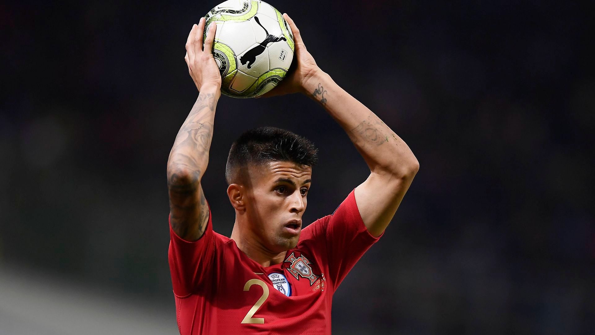 Joao Cancelo, en un partido con Portugal