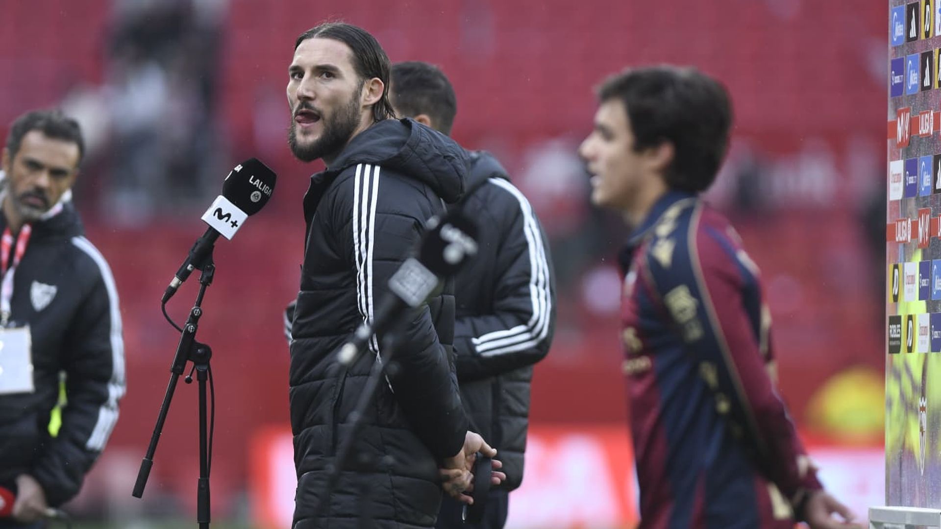 Gudelj y Carlos Álvarez, tras el Sevilla-Levante Gudelj y Carlos Álvarez, tras el Sevilla-Levante