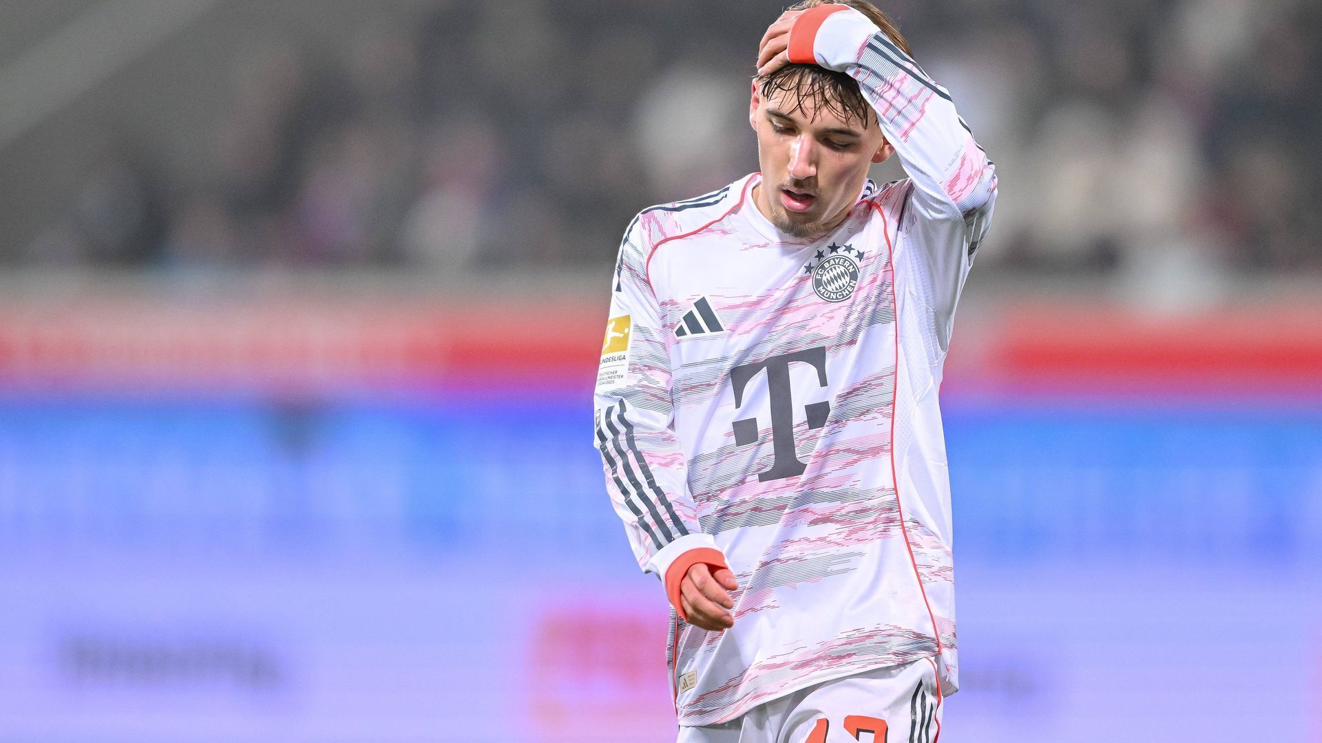 Lennart Karl, en un partido con el Bayern