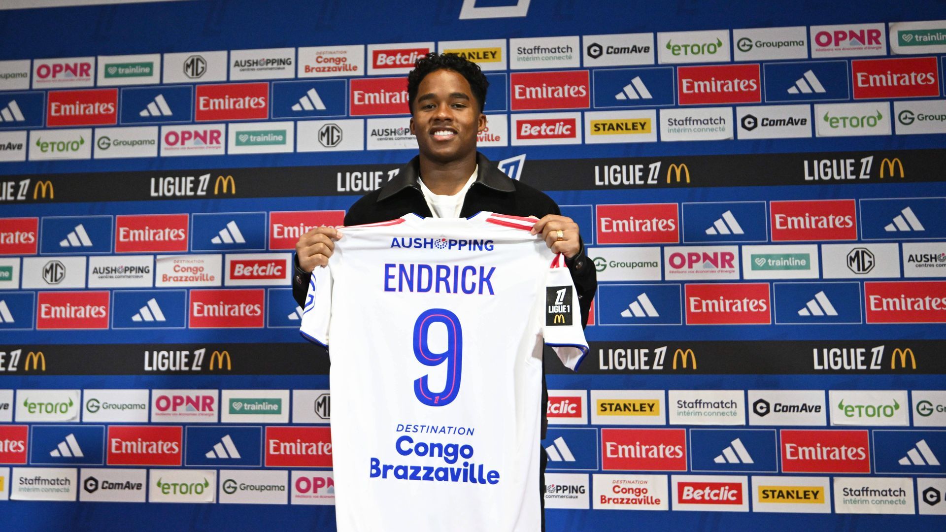 Endrick, presentado como jugador del Lyon