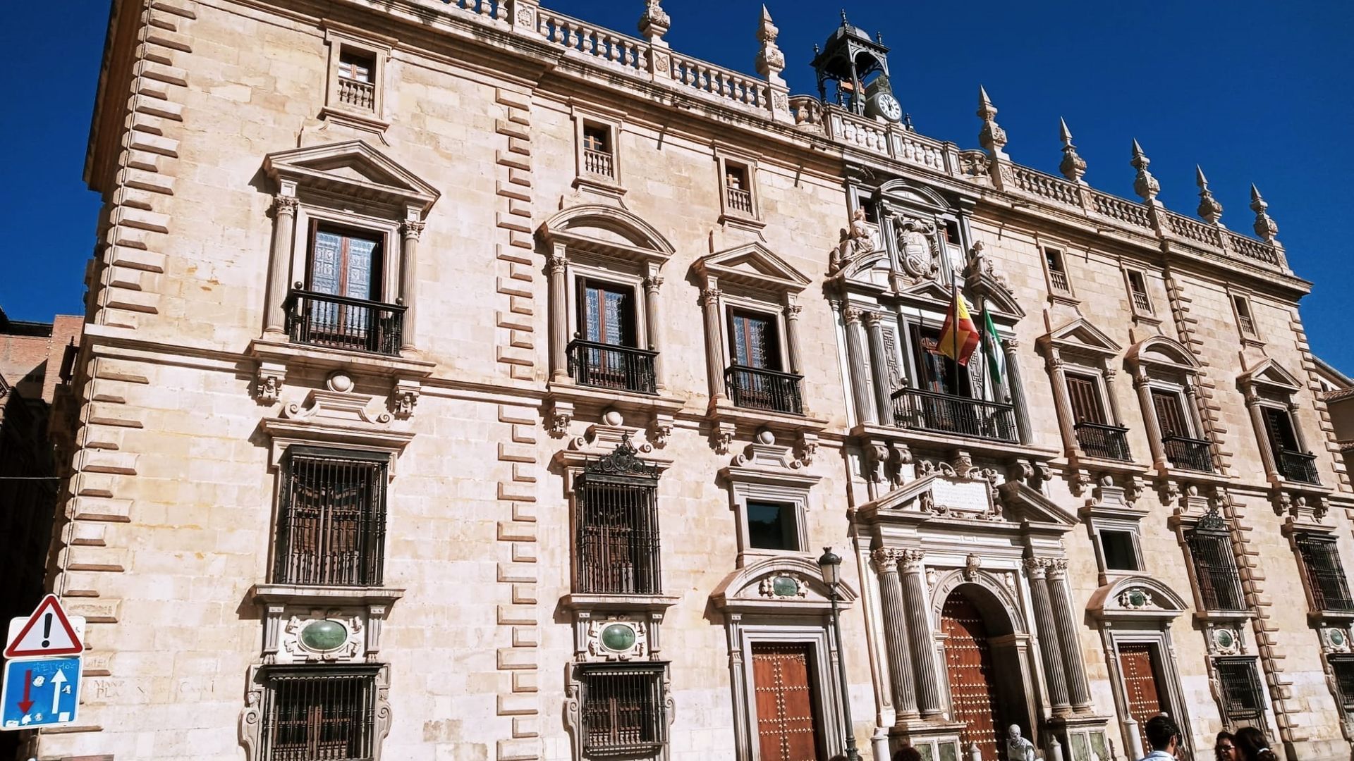 Fachada del Tribunal Superior de Justicia de Andalucía